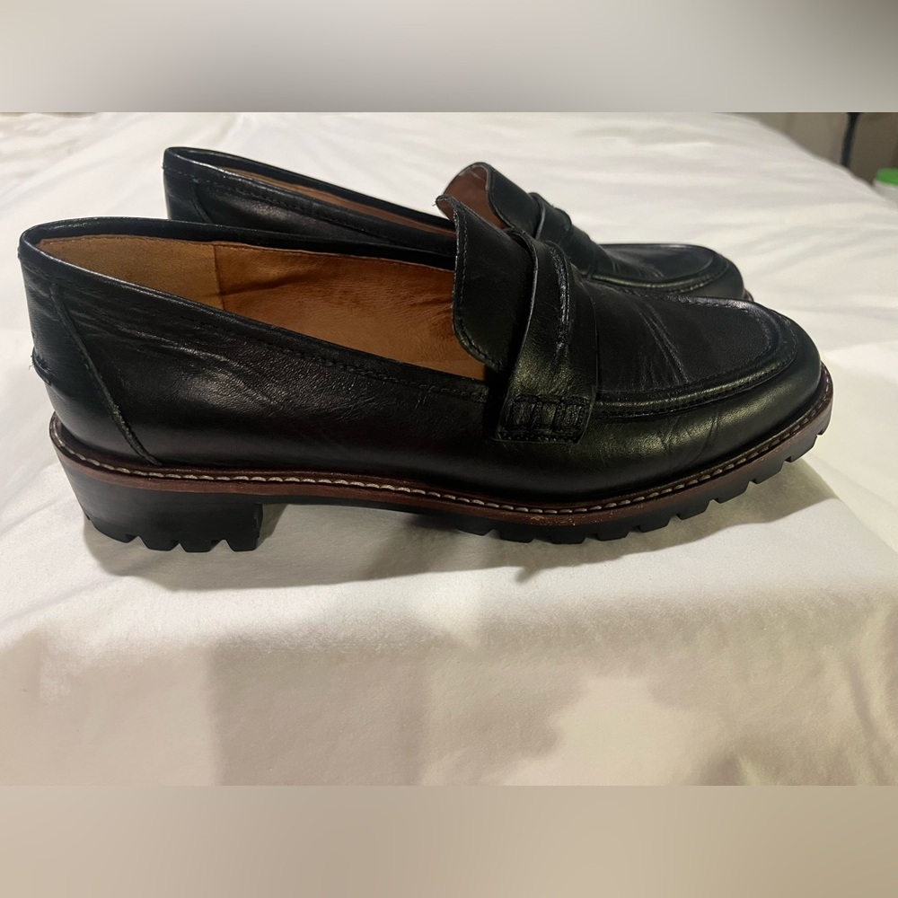 The Corinne Lugsole Loafer - Black